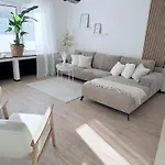 R Apartament
